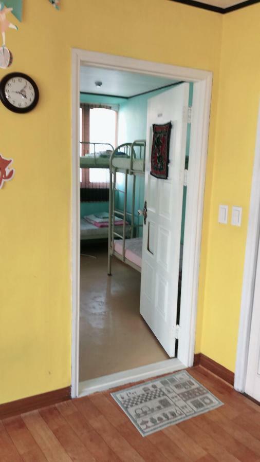 Uncle'S Guesthouse-Domestic Not Allowed Busan Exterior photo